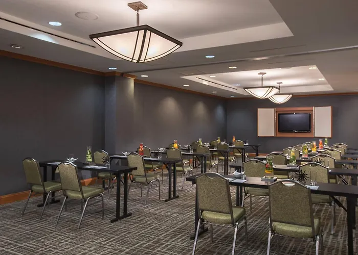 Best Kid Friendly Hotels in Raleigh - Hotels Review by Fernanda Bahiense